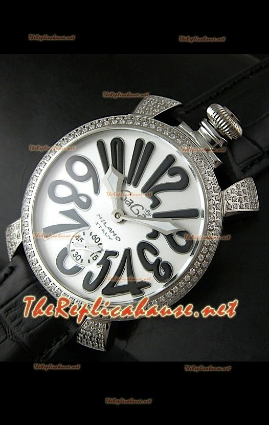 GaGa Milano Manuale Japanese Montre Cadran Blanc Lunette de Diamants