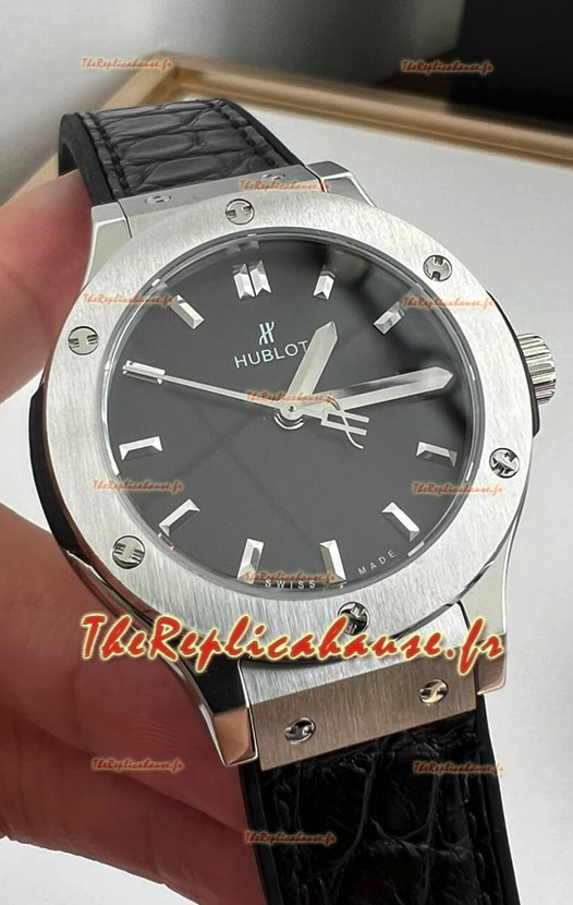 Hublot Classic Fusion en acier inoxydable 33MM Cadran noir Mouvement suisse à quartz Montre de qualité miroir 1:1